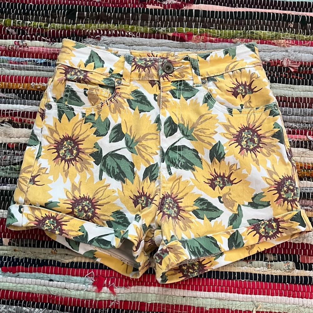 sunflower shorts size 5